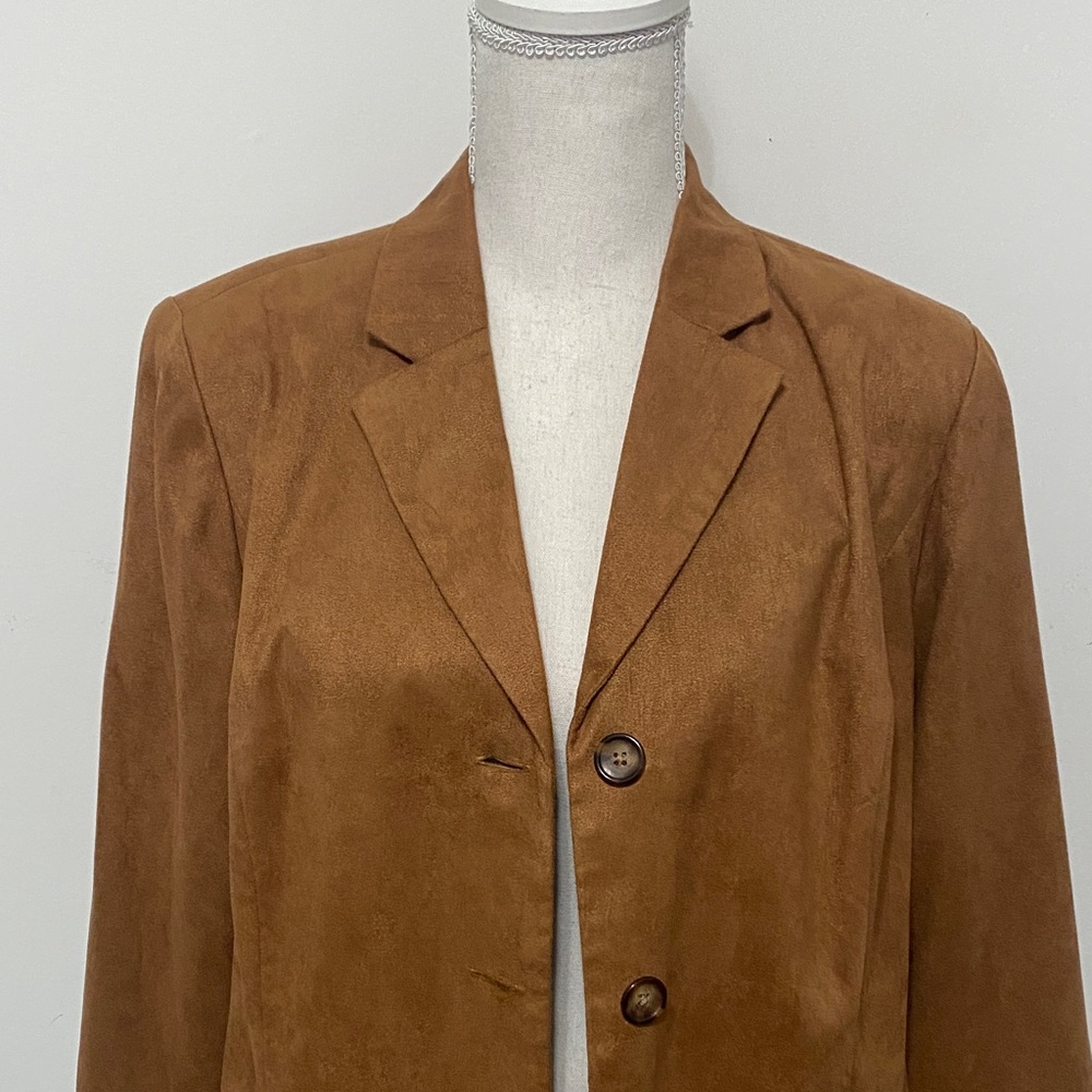 Women's Tan Blazer - Picture 4 of 6